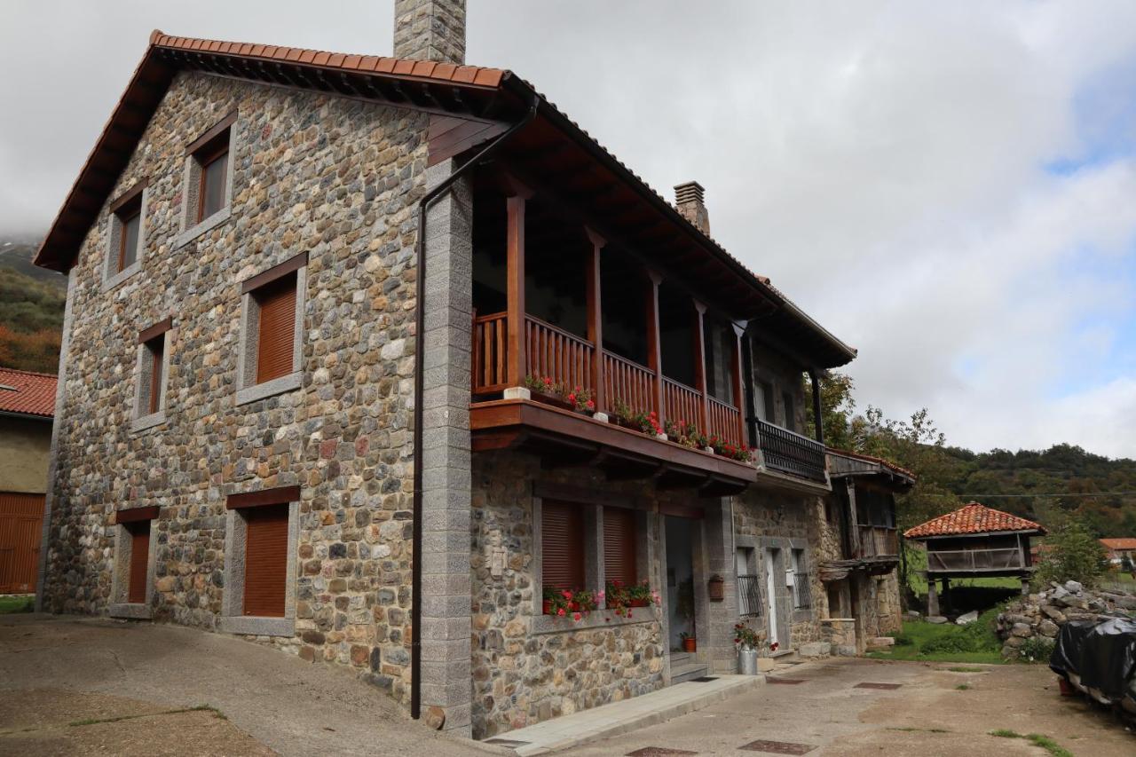 Casa Rural Pambuches Soto De Valdeon Exterior foto